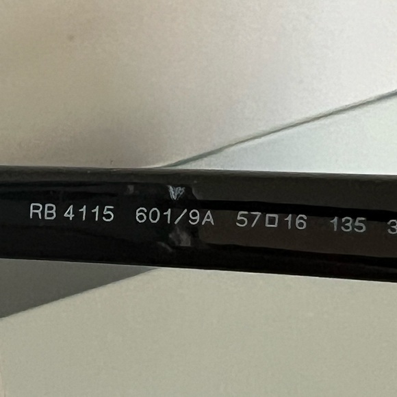 Ray-Ban ® RB4115 Pillow Polarized Rectangle Sunglasses MADE IN ITALY - Picture 7 of 7